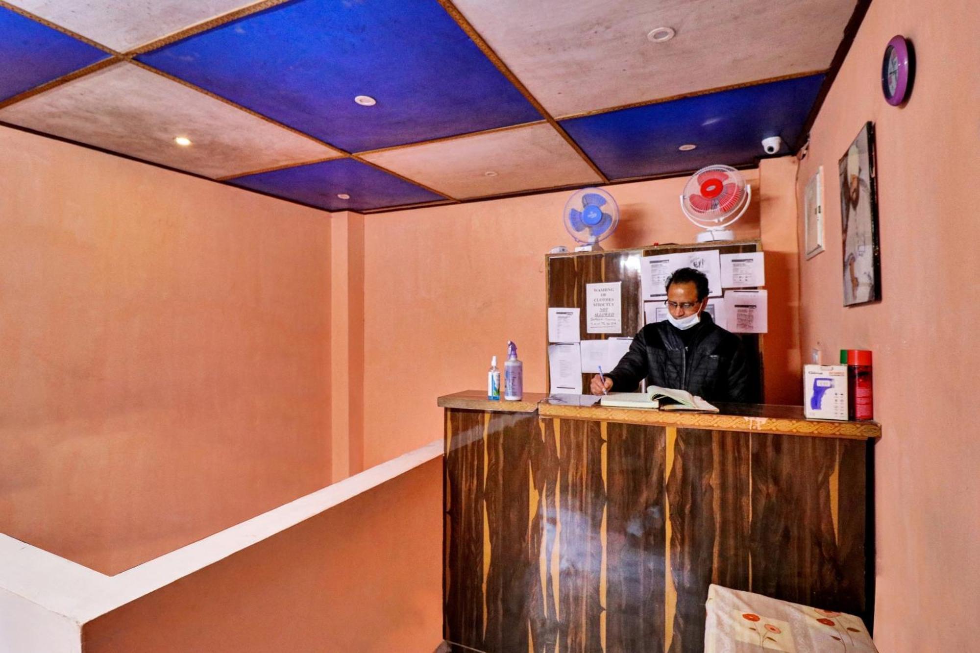 Hotel O New Shushant Regency Шимла Екстериор снимка